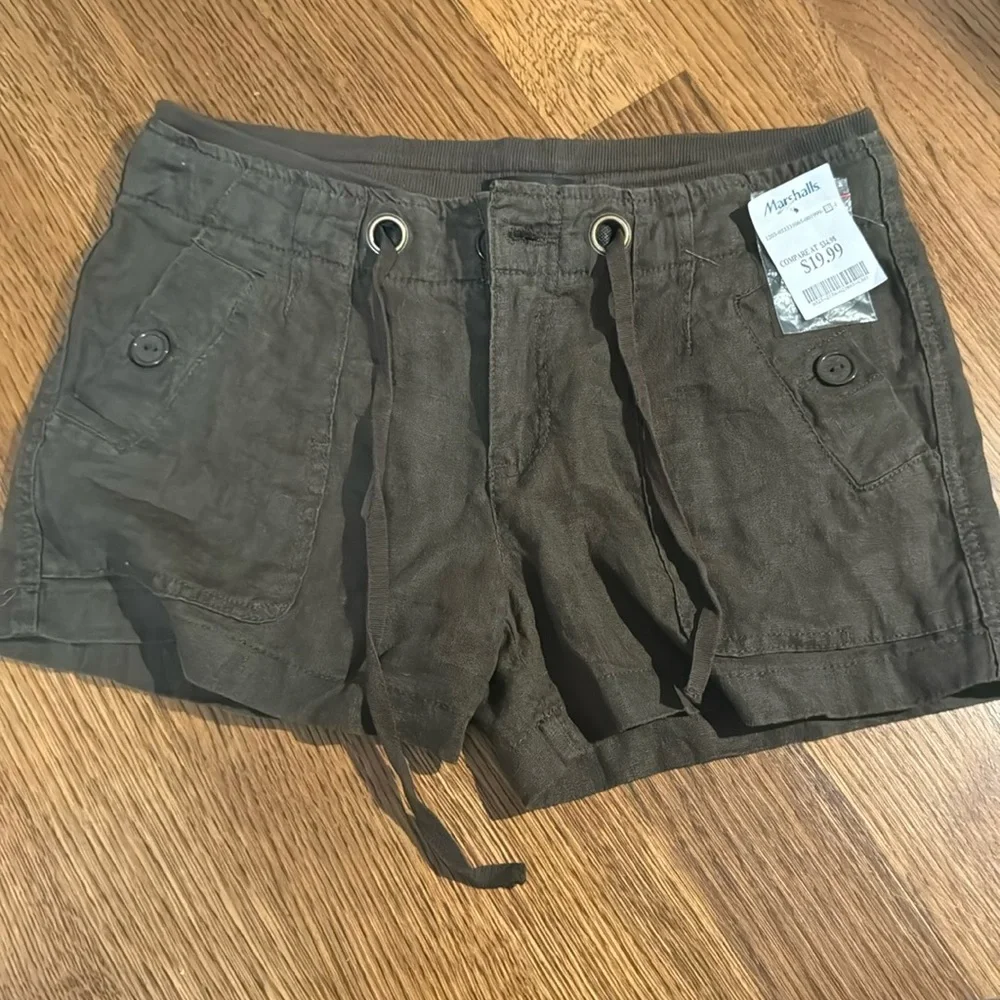 Brown Linen Shorta - Picture 1 of 2